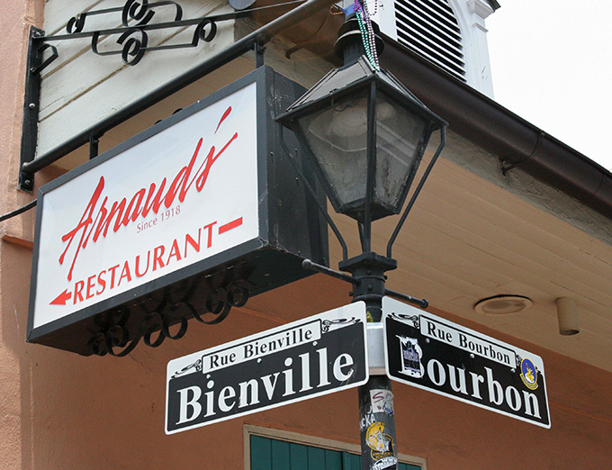 Arnaud's Restaurant sign