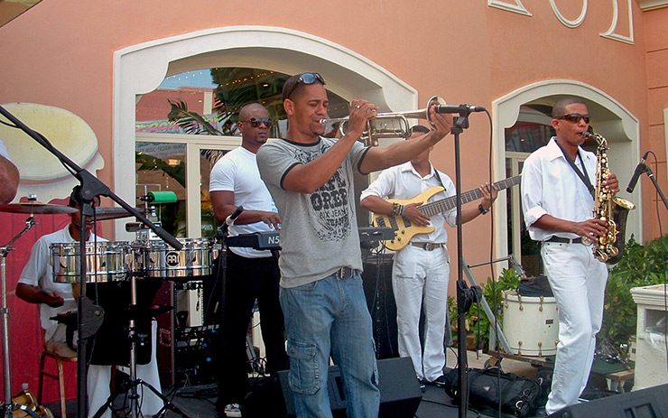 Majestic Colonial Resort jazz musicians, Punta Cana