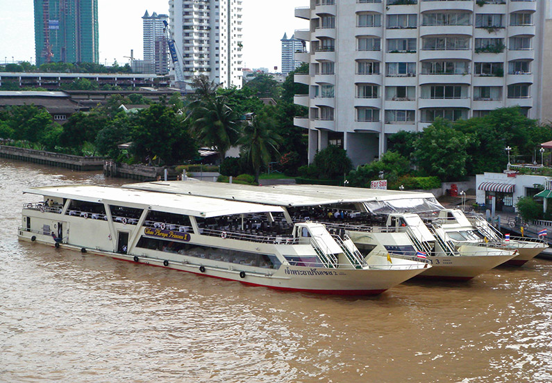 Chao Phraya River cruise ships