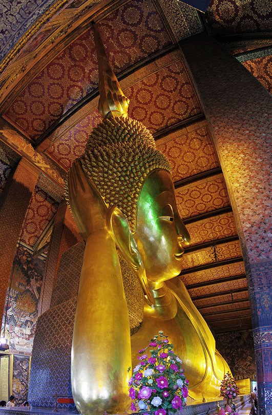 Reclining Buddha in Wat Phra