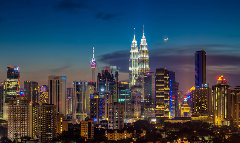 Kuala Lumpur Photos, skyline at moonrise