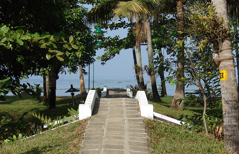 Path to Lake Vembanad
