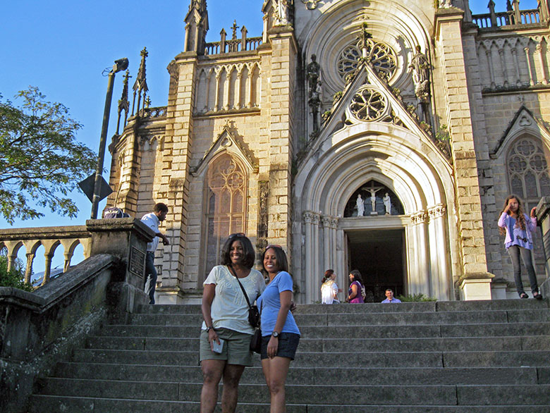 Visiting the Catedral during a wedding in Petropolis