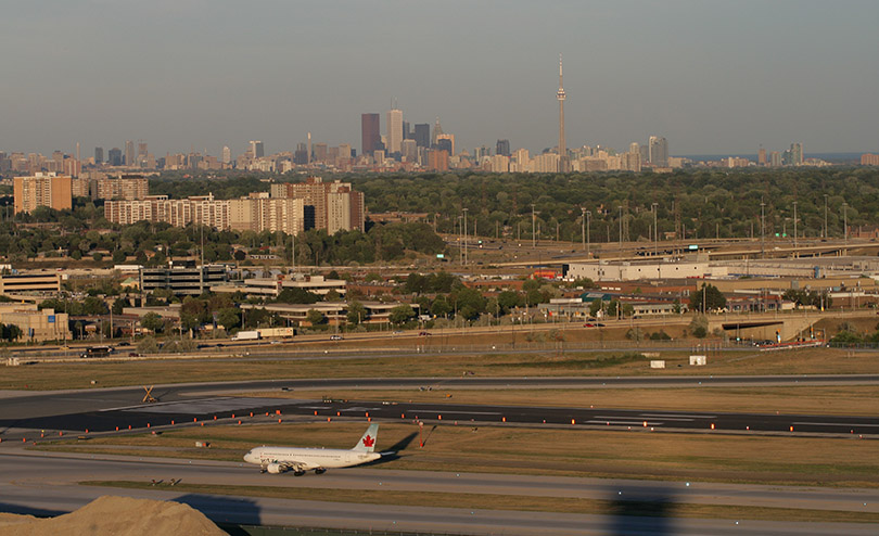 Toronto Pearson International Airport, Toronto Transportation