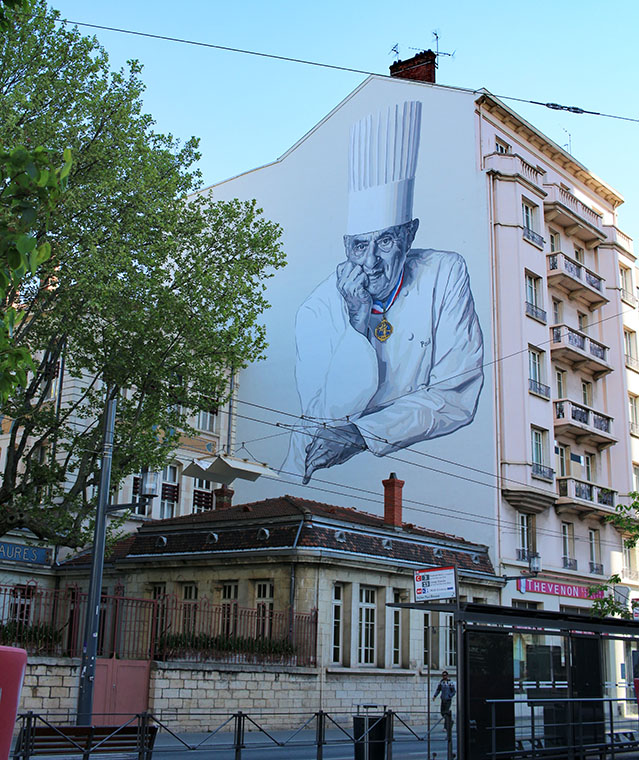 Lyon mural honoring Paul Bocuse