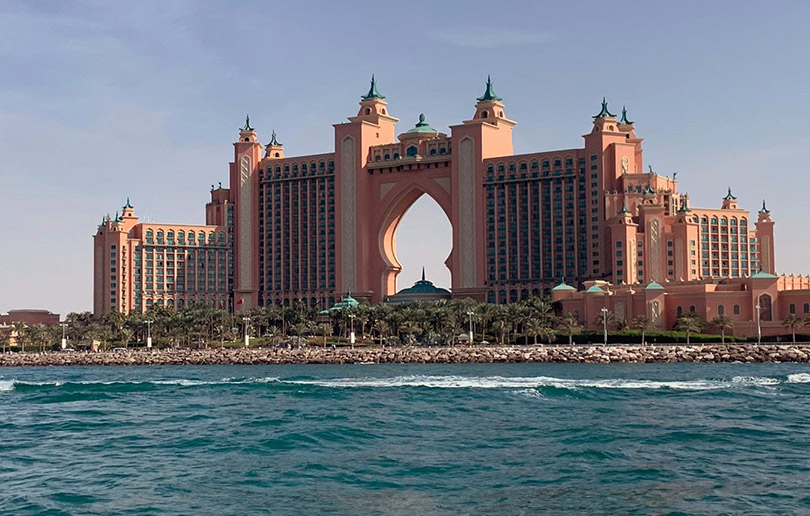 Atlantis Hotel Dubai; (c) Soul Of America